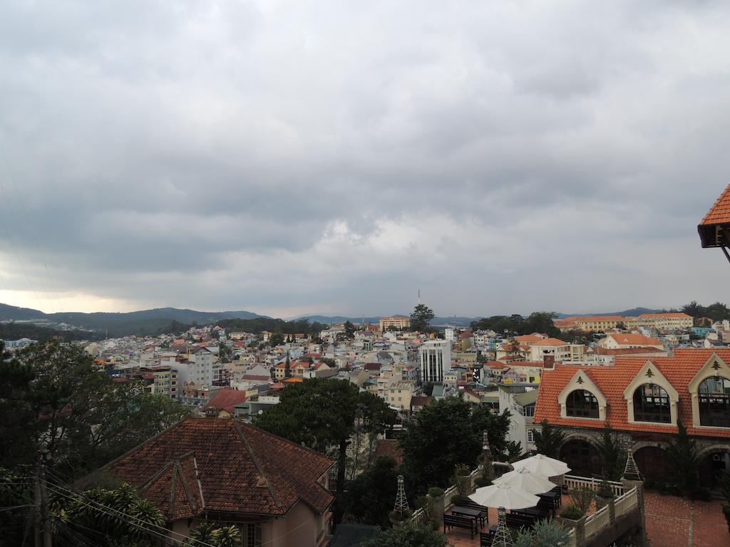 Hoang De Hotel Dalat Bagian luar foto